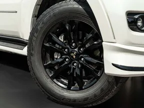 Mitsubishi Pajero / Shogun / Montero 2020