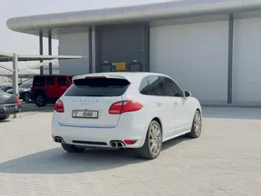 Porsche Cayenne S 2013
