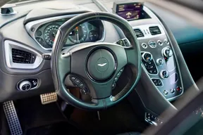 Aston Martin Vanquish 2016