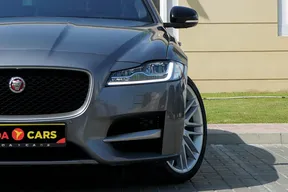 Jaguar XF 2020