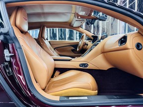 Aston Martin DB11 2018