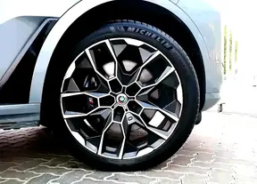BMW X7 40 2023