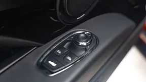 Aston Martin DB11 2017