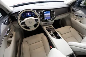 Volvo XC90 B5 2023