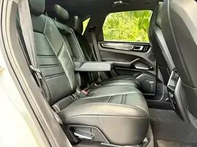 Porsche Cayenne GTS 2021