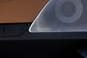 BMW 7 Series 750 2021