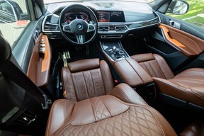 BMW X7 40i 2021