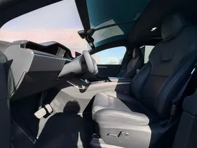 Tesla Model X 2023