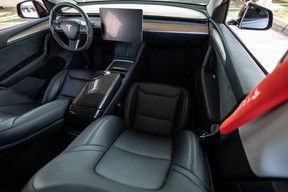 Tesla Model Y Long Range 2024