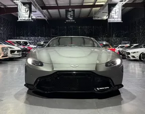 Aston Martin V8 Vantage 2019
