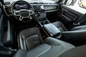 Land Rover Defender 110 2023