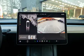 Tesla Model Y Long Range 2024