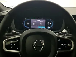 Volvo XC60 2022