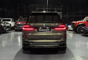 BMW X7 M60 2024
