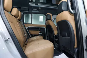 Land Rover Defender 110 2026