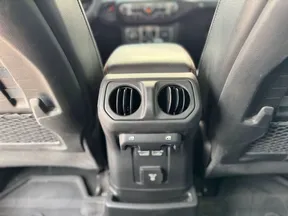 Jeep Wrangler Unlimited 2023