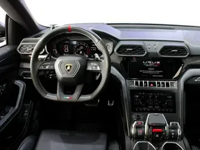 Lamborghini Urus 2024