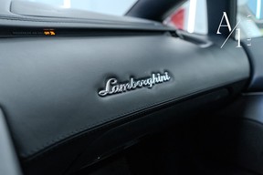 Lamborghini Aventador 2012