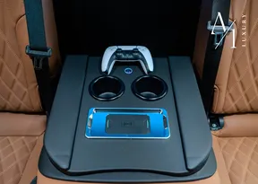 Mercedes-Benz V-Class 300 2025