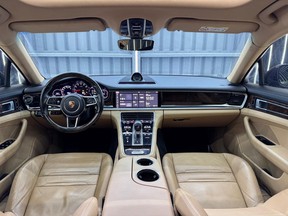 Porsche Panamera 4 Executive 2018