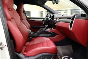 Porsche Cayenne 2023