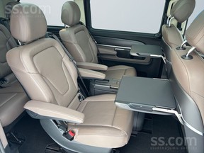 Mercedes-Benz V-Class 300 2022