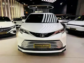 Toyota Sienna / Granvia 2025