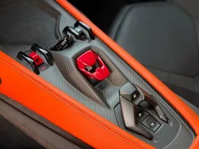 Lamborghini Revuelto 2024