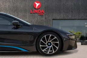 BMW i8 2016