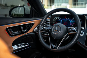 Mercedes-Benz E-Class 200 2025