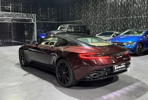 Aston Martin DB11 2018