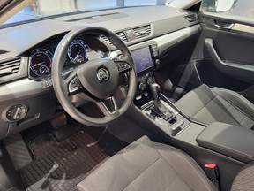 Škoda Superb 2016