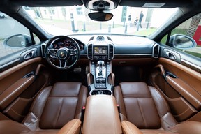 Porsche Cayenne GTS 2016