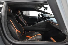Lamborghini Aventador 2015