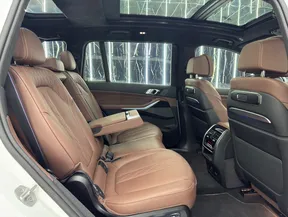 BMW X7 40 2025