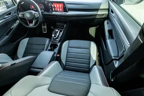 Volkswagen Golf GTI 2024