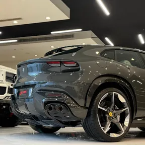 Ferrari Purosangue 2025