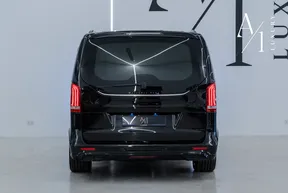 Mercedes-Benz V-Class 300 2025