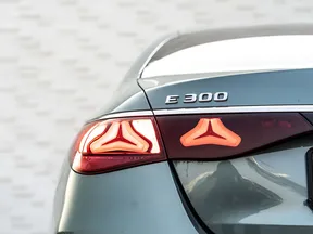 Mercedes-Benz E-Class 300 2024