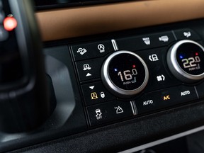 Land Rover Defender 110 2024