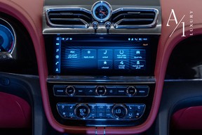 Bentley Bentayga 2024