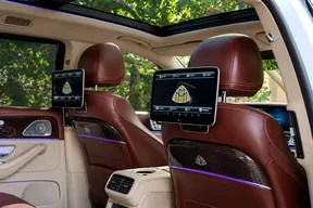 Mercedes-Benz Maybach GLS 600 2023