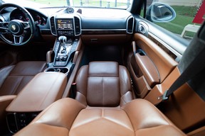 Porsche Cayenne GTS 2016