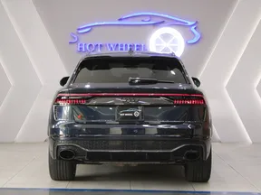 Audi RS Q8 2024