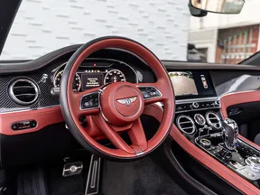 Bentley Continental GTC 2023
