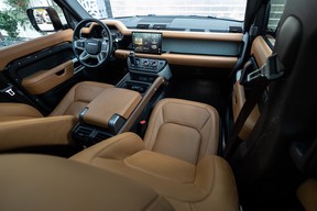 Land Rover Defender 110 2024