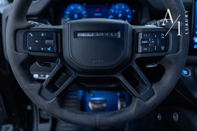 Land Rover Defender 110 2023