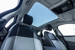 Land Rover Range Rover Velar 2025