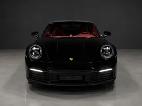 Porsche 911 Carrera 4 2023