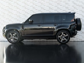 Land Rover Defender 110 2024